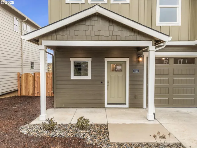 $559,934 | 63 Northwest Mawrcrest Drive, Gresham, OR 97030