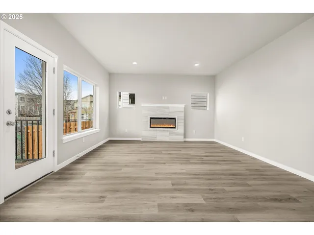 $559,934 | 63 Northwest Mawrcrest Drive, Gresham, OR 97030