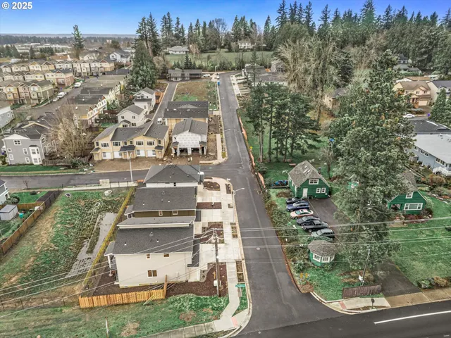 $559,934 | 63 Northwest Mawrcrest Drive, Gresham, OR 97030