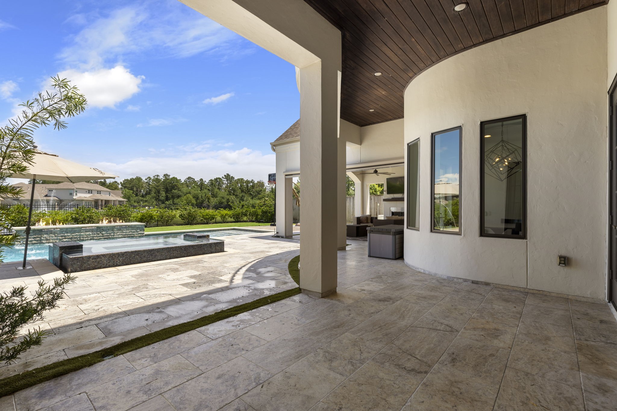 6806 West Warwick Lake Lane Spring, TX 77389 - Photo 43 of 50 a view of a swimming pool with an outdoor seating