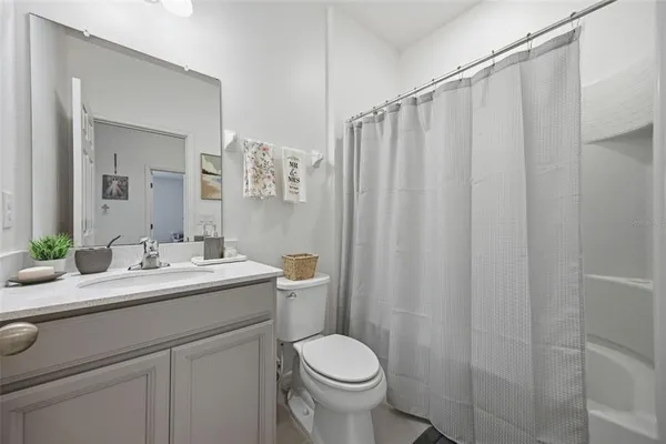 $2,300 | 5734 Spotted Harrier Way, Lithia, FL 33547