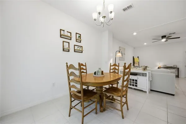 $2,300 | 5734 Spotted Harrier Way, Lithia, FL 33547