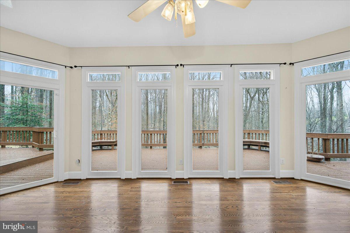 6612 Colchester Road Clifton, VA 20124 - Photo 25 of 93 Beautiful wall of windows