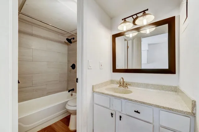 $895 | 4504 Speedway, Austin, TX 78751