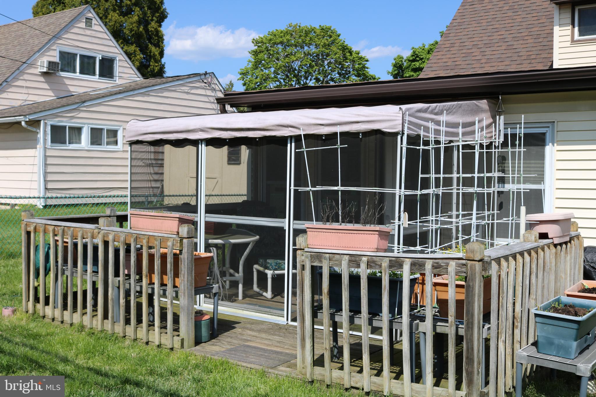 9 Candle Road Levittown, PA 19057 - Photo 22 of 23 Patio