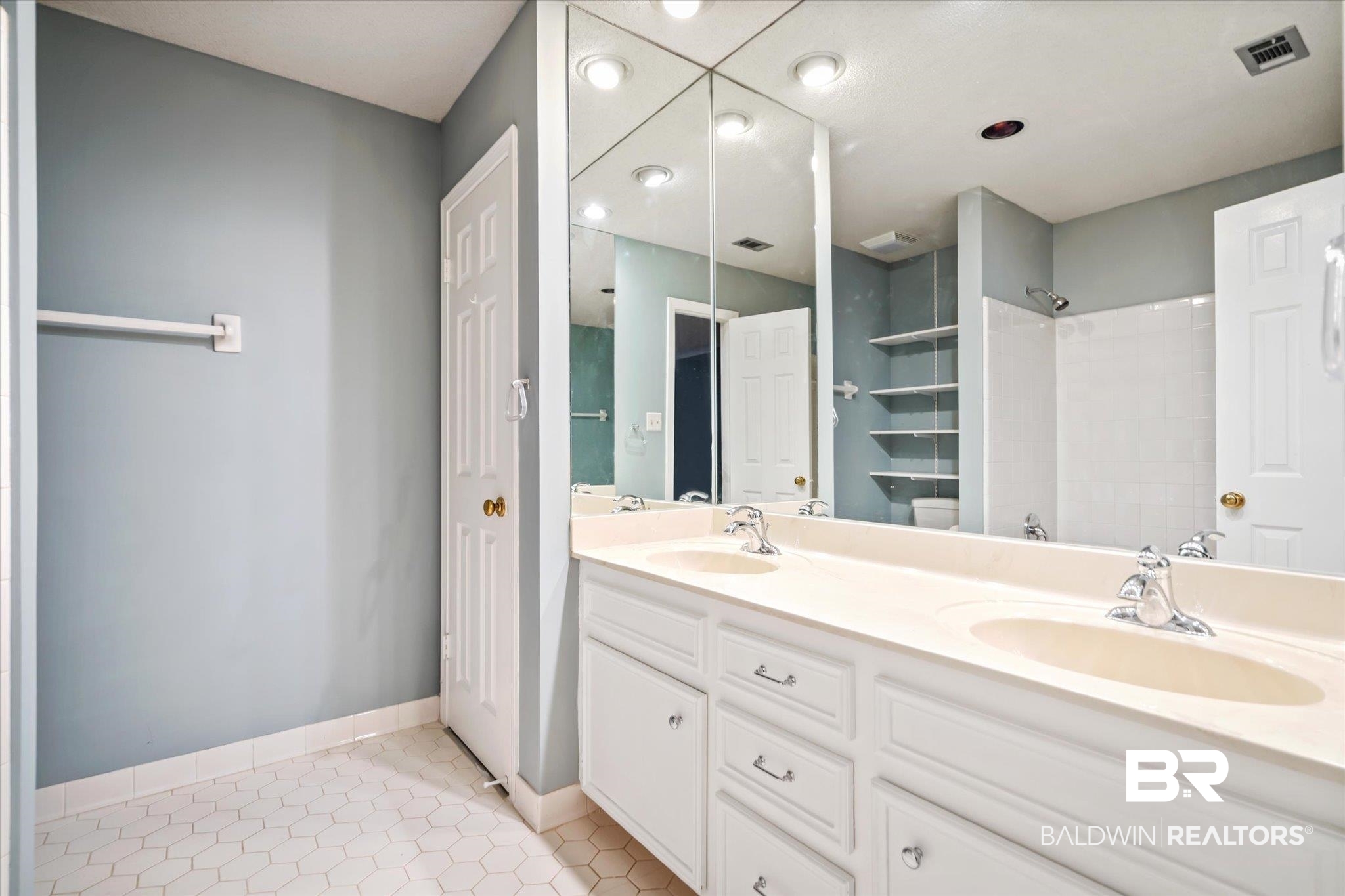 6604 Chimney Top Drive South Mobile, AL 36695 - Photo 12 of 24