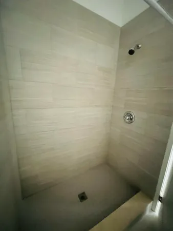 $2,100 | 102940 Overseas Highway, Unit 1, Key Largo, FL 33037