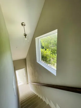 $2,100 | 102940 Overseas Highway, Unit 1, Key Largo, FL 33037