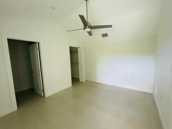 $2,100 | 102940 Overseas Highway, Unit 1, Key Largo, FL 33037