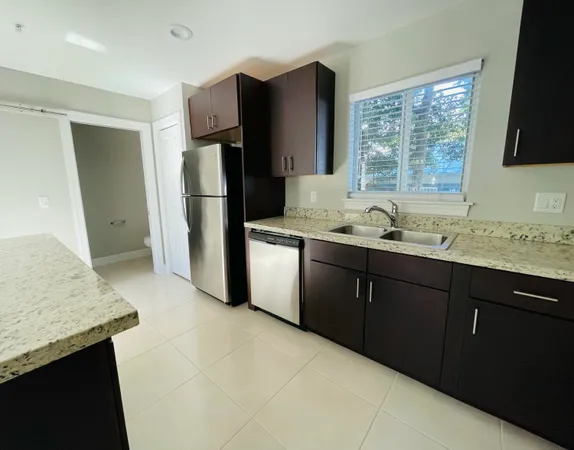 $2,100 | 102940 Overseas Highway, Unit 1, Key Largo, FL 33037