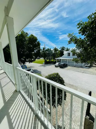 $2,100 | 102940 Overseas Highway, Unit 1, Key Largo, FL 33037
