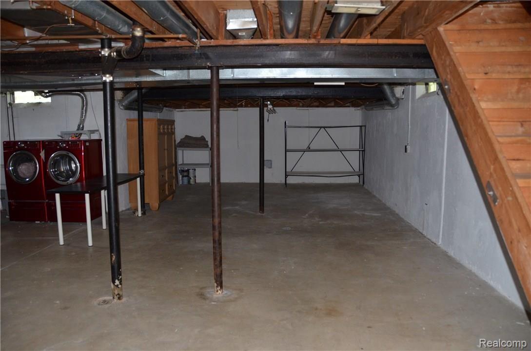 21769 Meridian Road Grosse Ile, MI 48138 - Photo 25 of 25 DSC_8576.JPG
