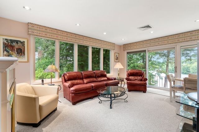 $1,110,000 | 45 Knollwood Lane, Wayland, MA 01778