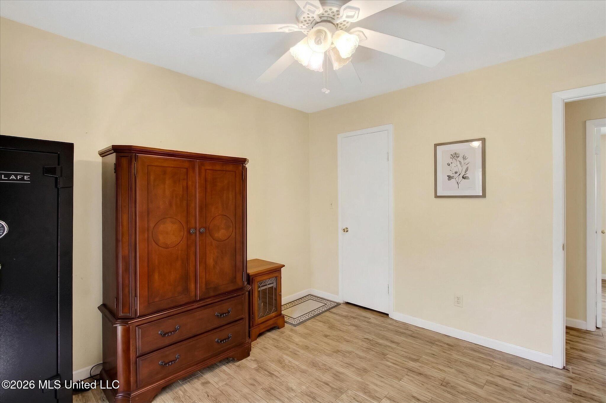 2003 Ray Avenue Pascagoula, MS 39567 - Photo 27 of 49 29-027_IMG_7398