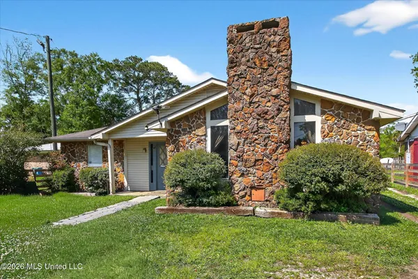 $150,000 | 2003 Ray Avenue, Pascagoula, MS 39567