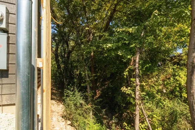 $2,090 | 2642 Hutchinson Street, Fort Worth, TX 76106