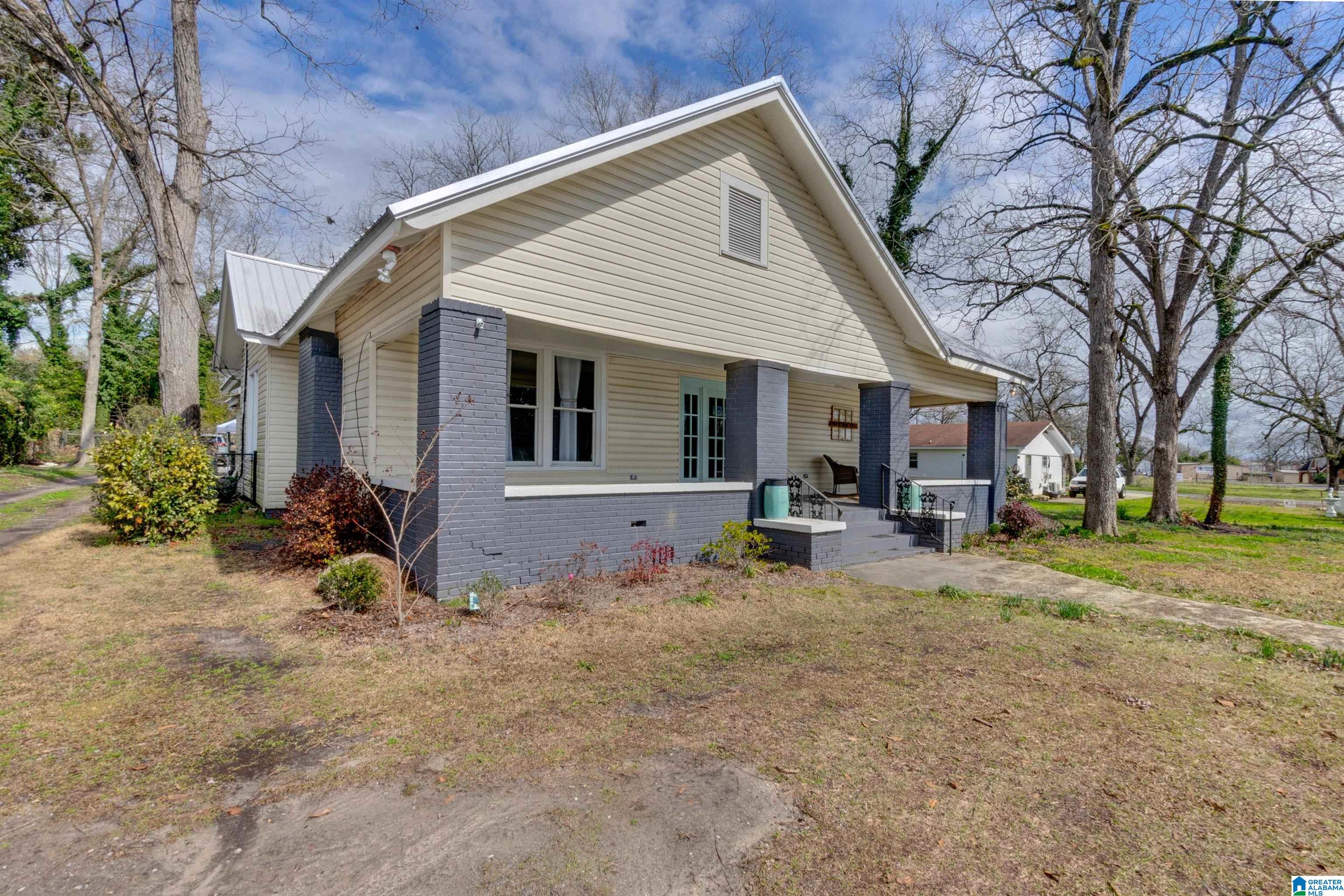 1102 4th Avenue North Clanton, AL 35045 - Photo 4 of 39