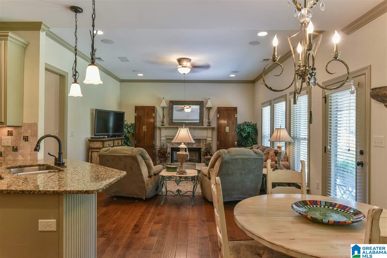 204 Dunrobin Cove Pelham, AL 35124 - Photo 13 of 49