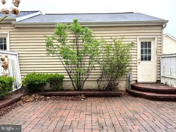 $3,100 | 23745 Clarksmeade Drive, Clarksburg, MD 20871