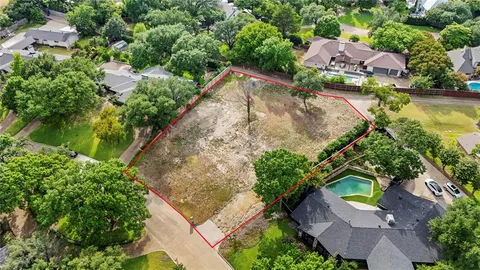 $1,179,000 | 6263 Preston Creek Drive, Dallas, TX 75240