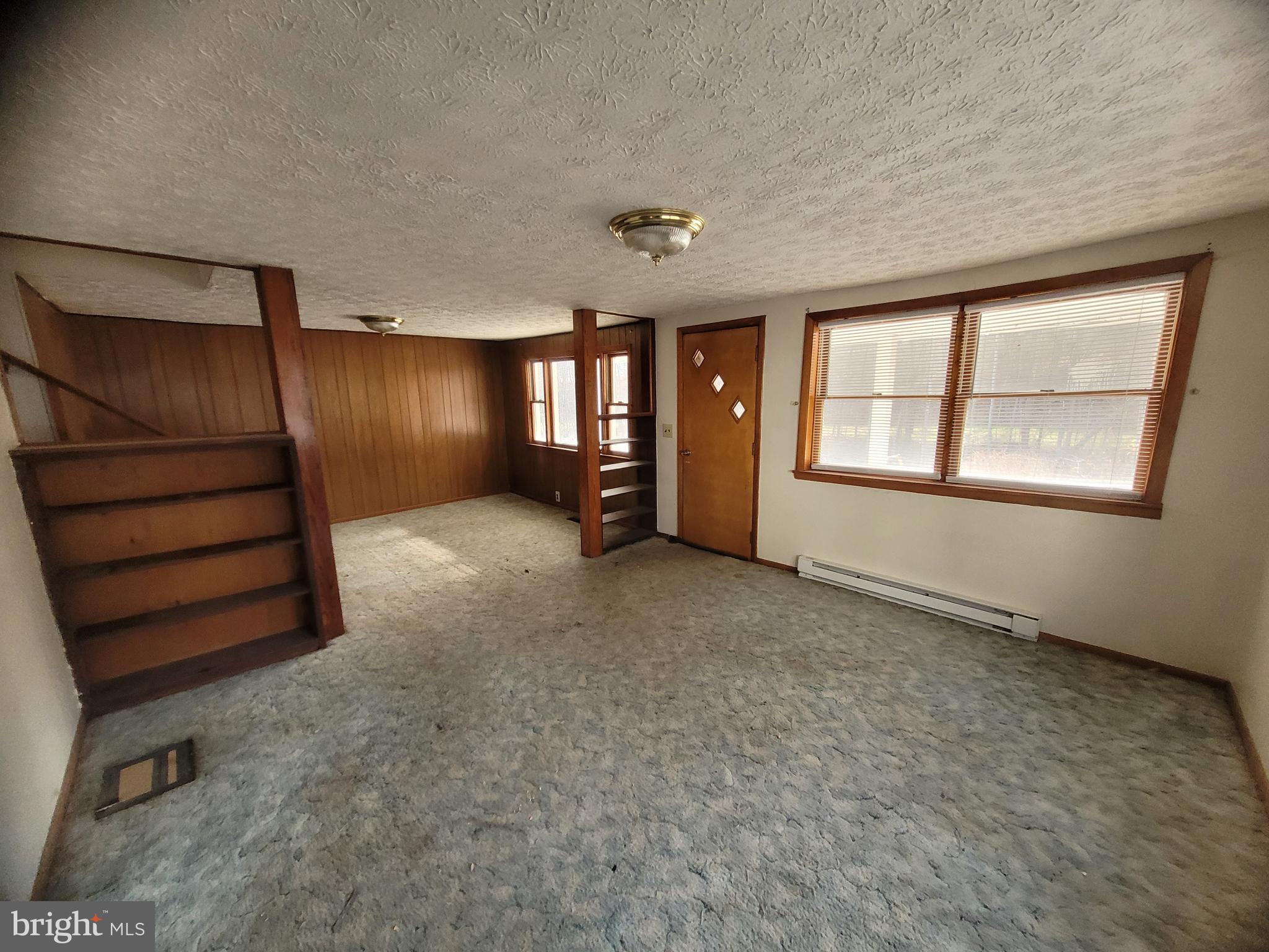 9492 Cumberland Road Springfield, WV 26763 - Photo 20 of 33