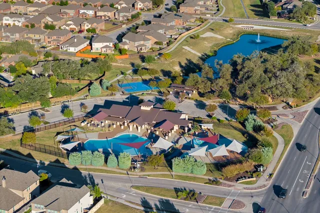 a view of an outdoor space