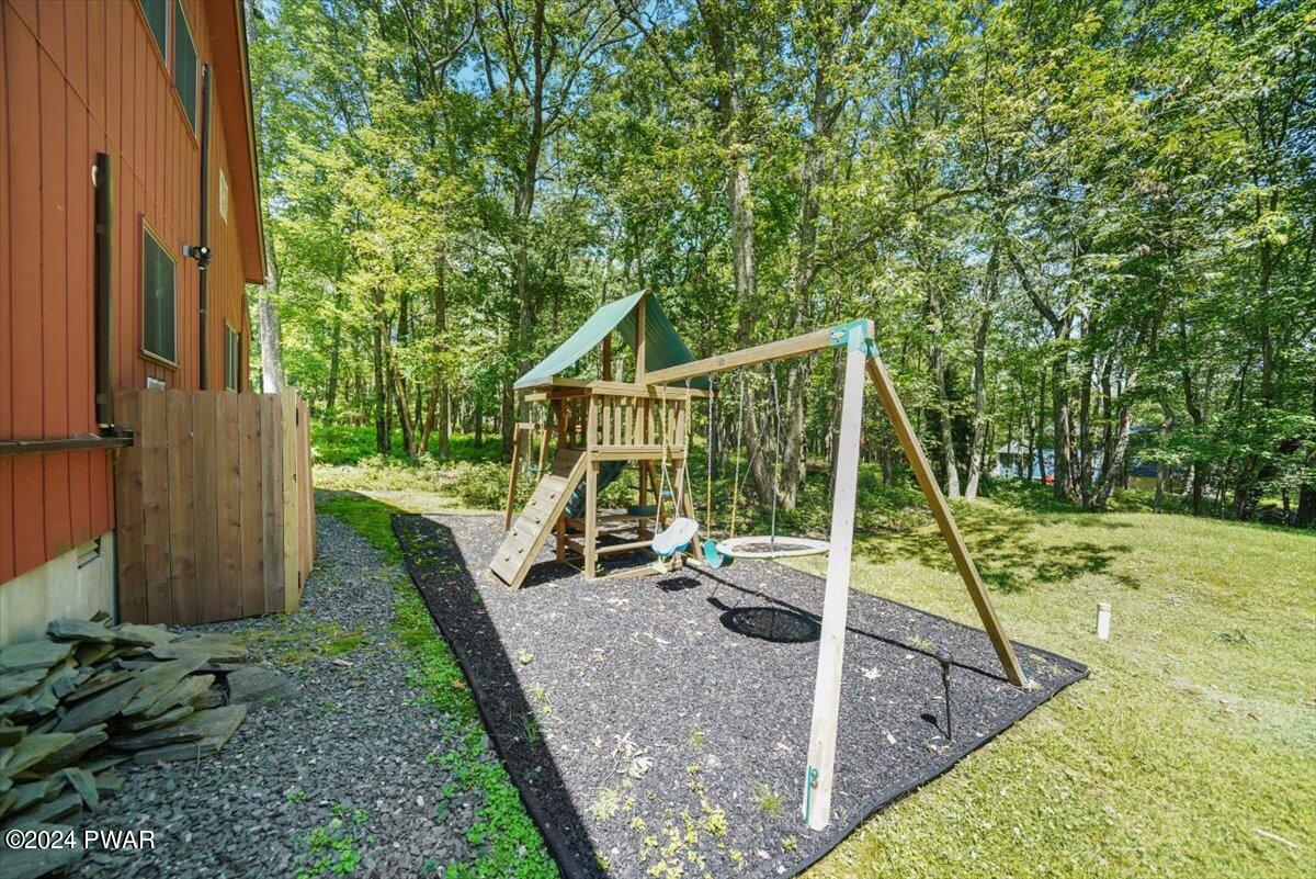 226 Maple Ridge Drive Hawley, PA 18428 - Photo 30 of 38