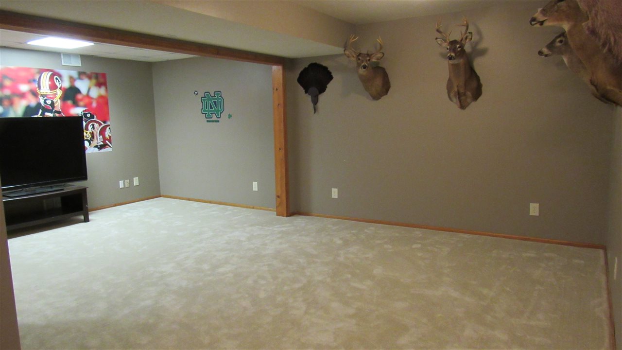 427 Westward Drive Butler, IN 46721 - Photo 17 of 21 Gallery Image 17