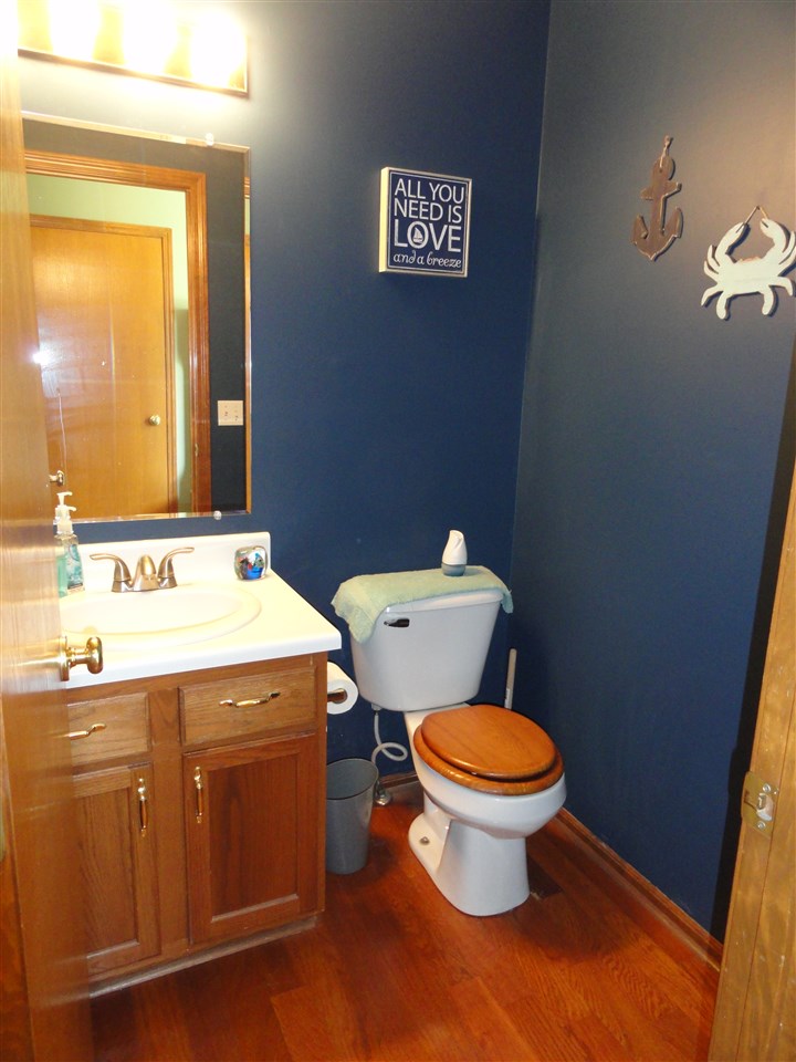 427 Westward Drive Butler, IN 46721 - Photo 3 of 21 Gallery Image 3