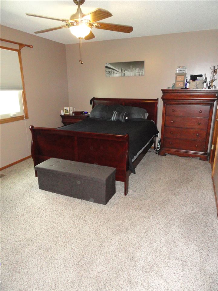 427 Westward Drive Butler, IN 46721 - Photo 10 of 21 Gallery Image 10