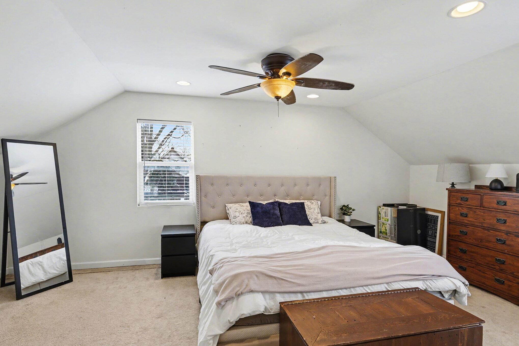 121 Frost Street Jackson, MI 49202 - Photo 11 of 25 014_img_3807_90