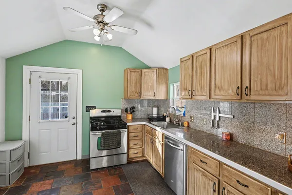 $175,000 | 121 Frost Street, Jackson, MI 49202