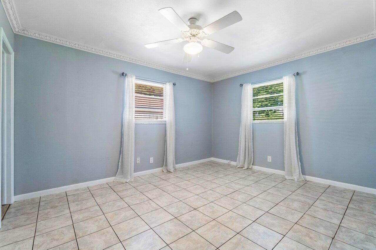 4863 Lincoln Road Delray Beach, FL 33445 - Photo 9 of 19 Master Bedroom