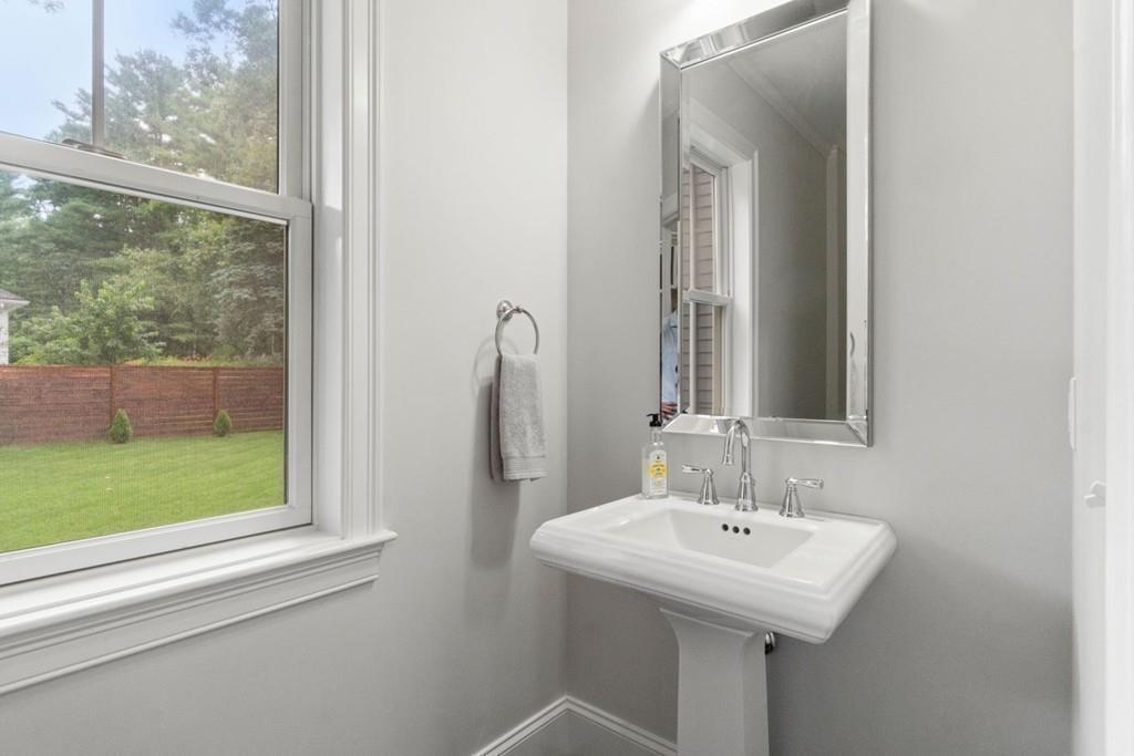 3 Pine Ridge Road Wayland, MA 01778 - Photo 9 of 33