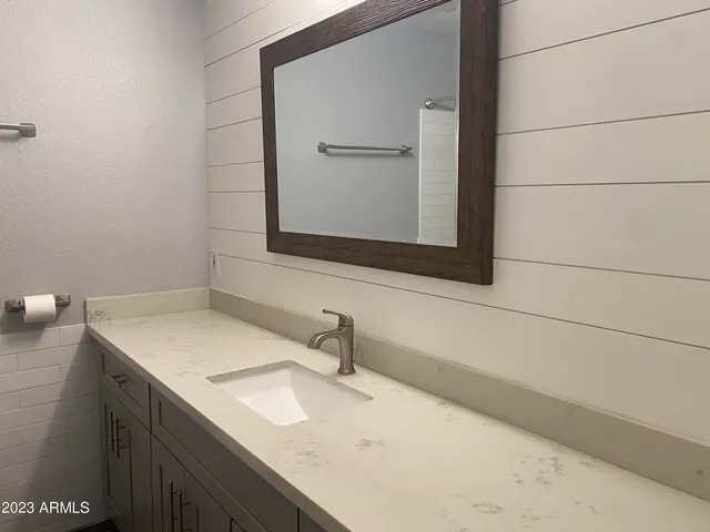 $2,750 | 8316 East Palm Lane, Scottsdale, AZ 85257