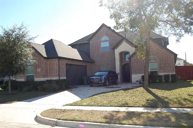$3,700 | 3912 Belle Maison Court, Arlington, TX 76016