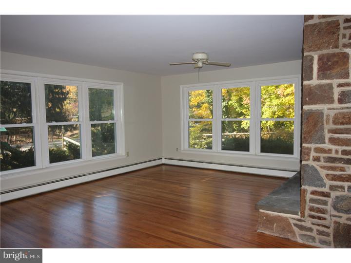 404 River Road Wilmington, DE 19809 - Photo 4 of 12 Gallery Image 4