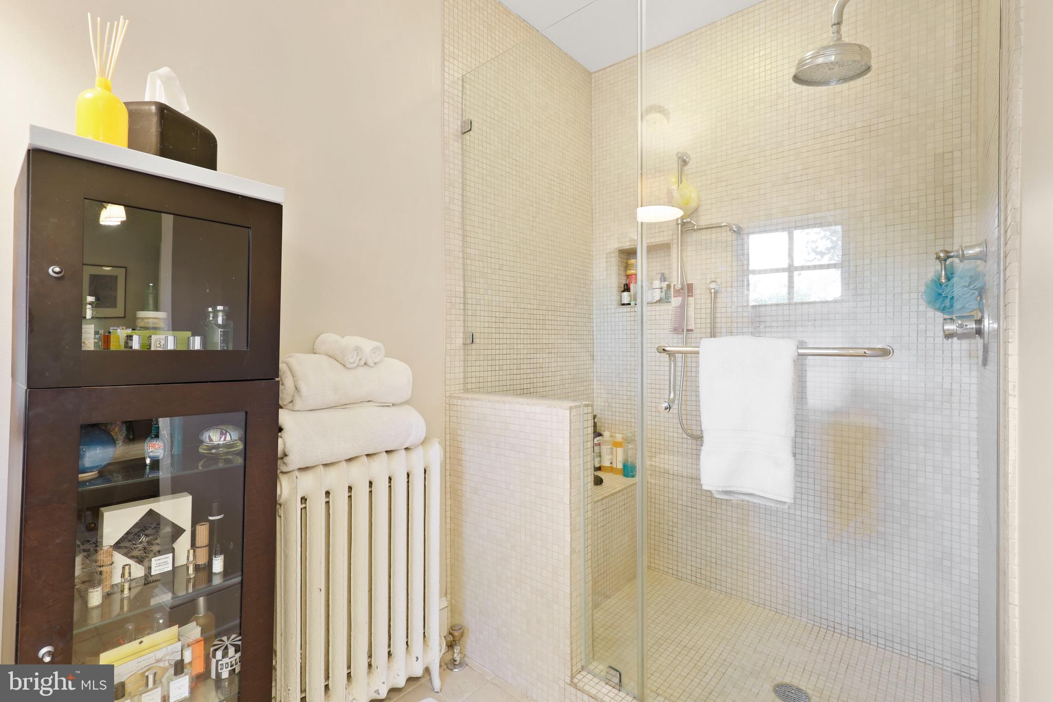 8 East Bishop's Road Baltimore, MD 21218 - Photo 31 of 56