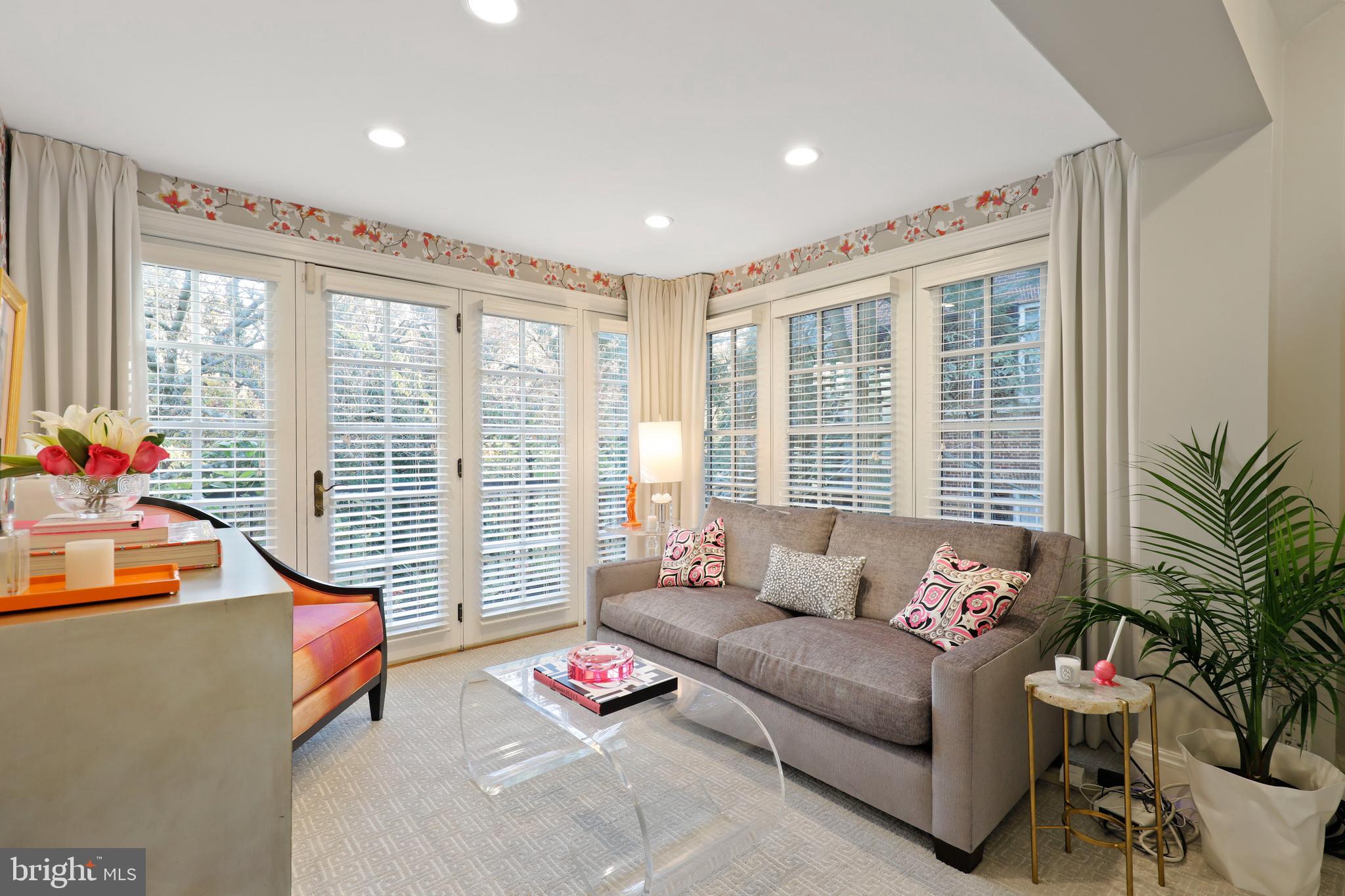 8 East Bishop's Road Baltimore, MD 21218 - Photo 34 of 56