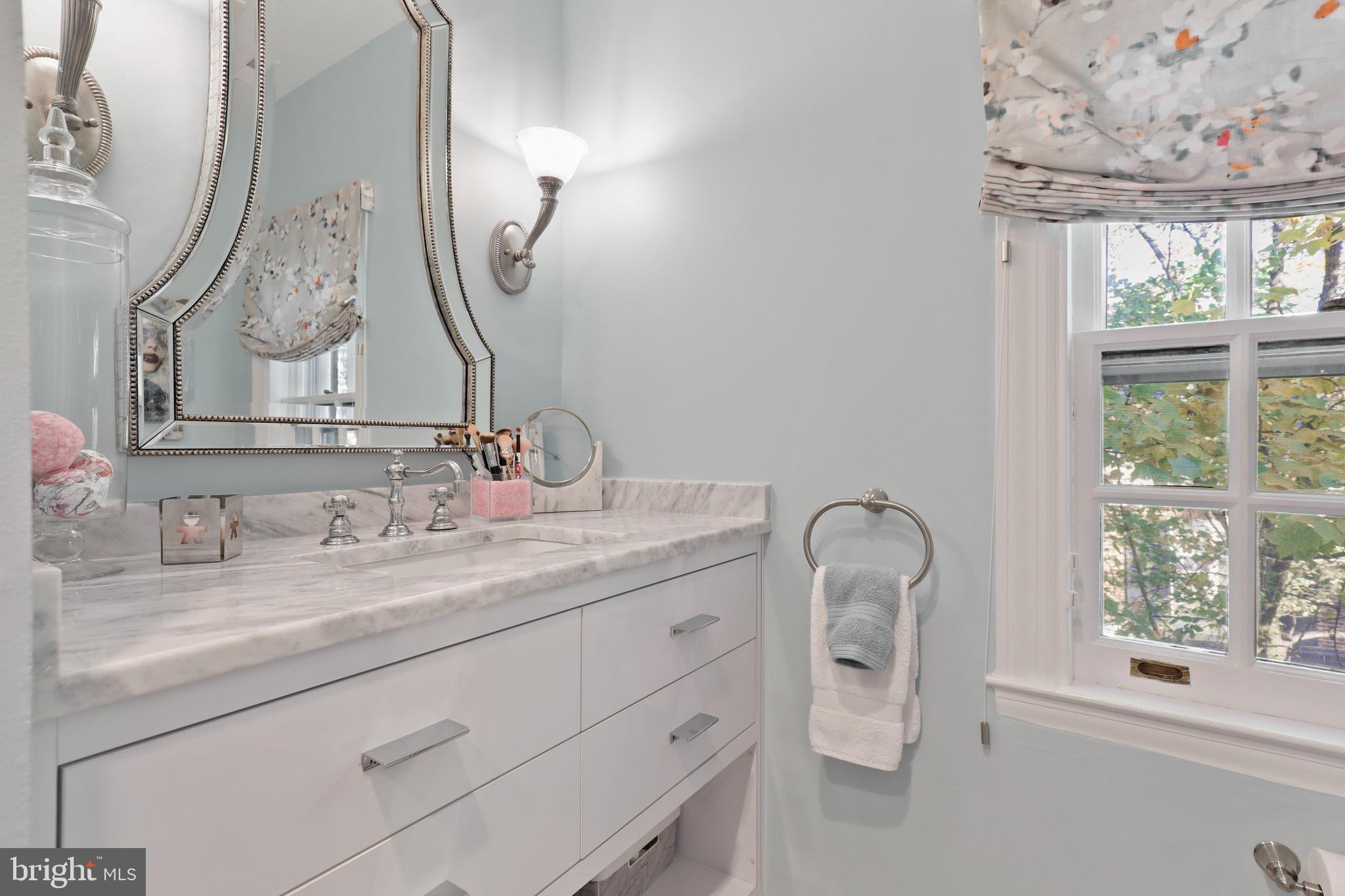 8 East Bishop's Road Baltimore, MD 21218 - Photo 38 of 56