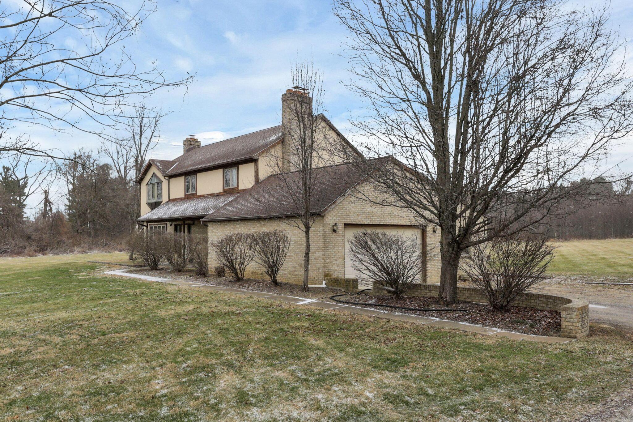 780 Diley Road Pickerington, OH 43147 - Photo 4 of 62 4-web-or-mls-IMG_8543 - Copy