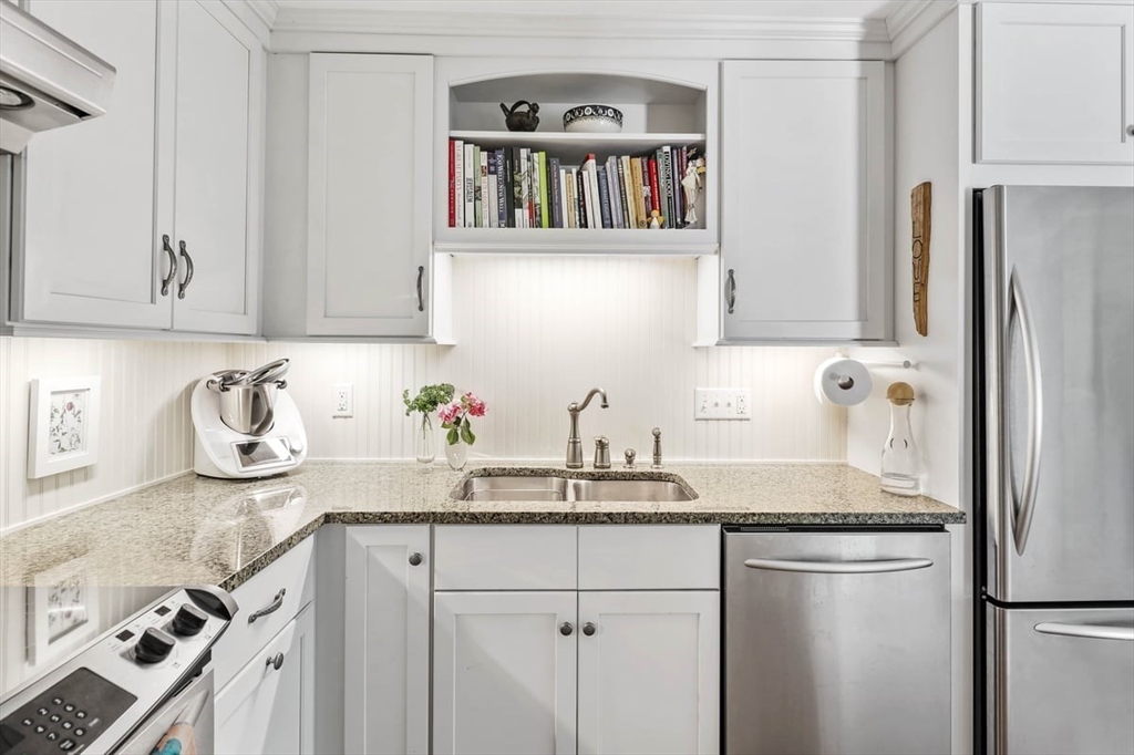 20 Kimball Beach Road Hingham, MA 02043 - Photo 7 of 28