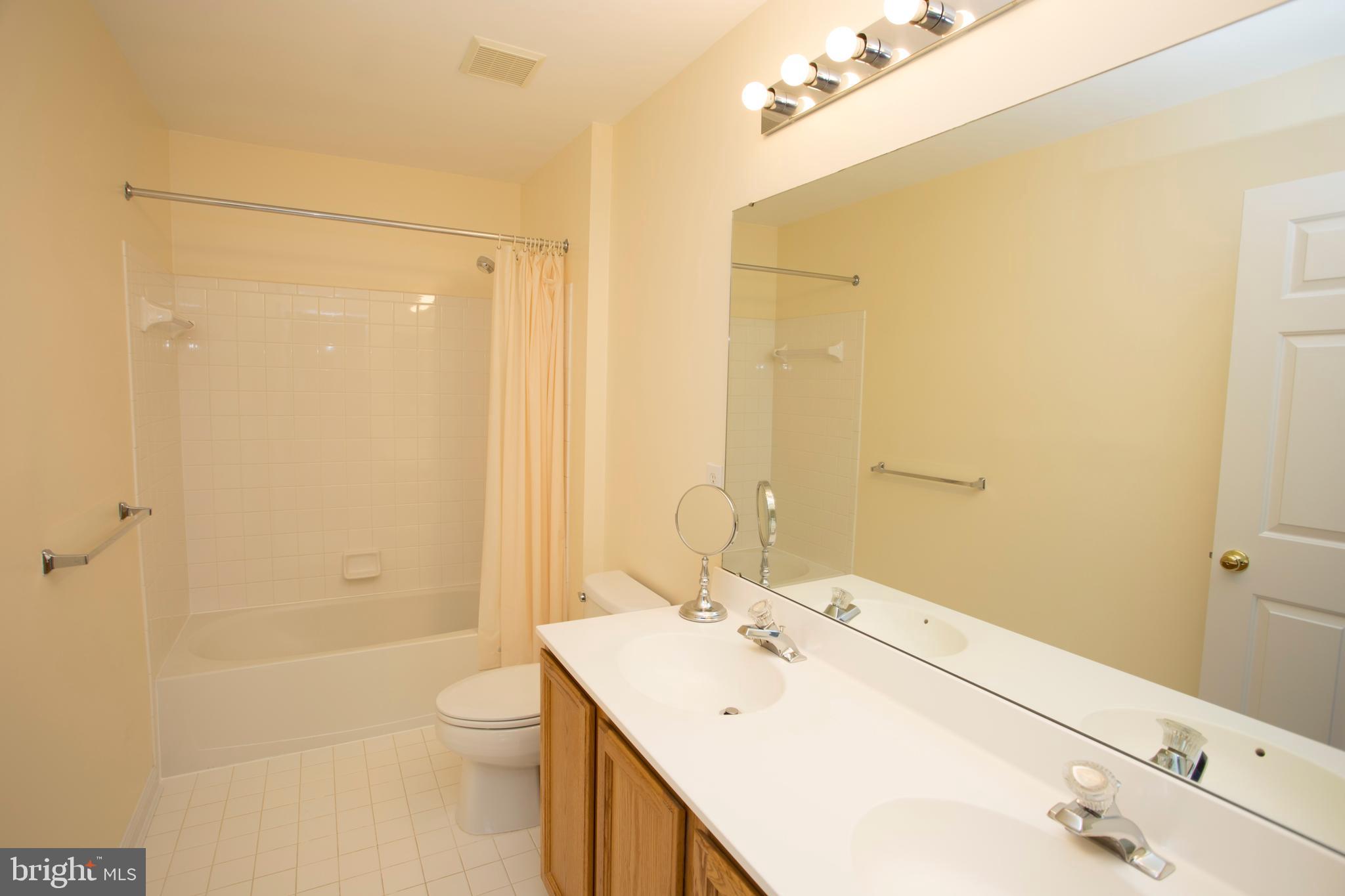 5 Avalon Road Pennington, NJ 08534 - Photo 26 of 36 Gallery Image 26