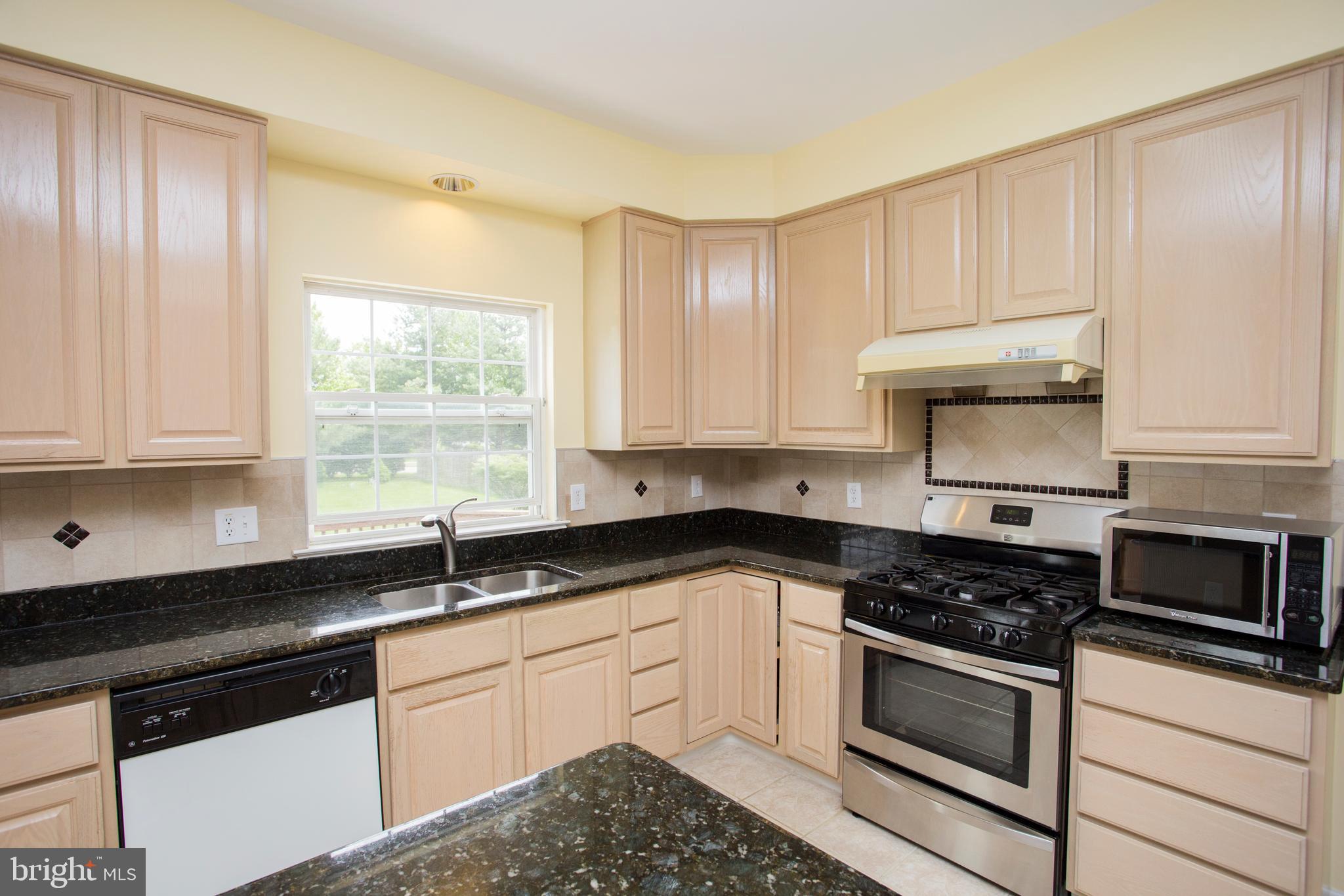 5 Avalon Road Pennington, NJ 08534 - Photo 7 of 36 Gallery Image 7