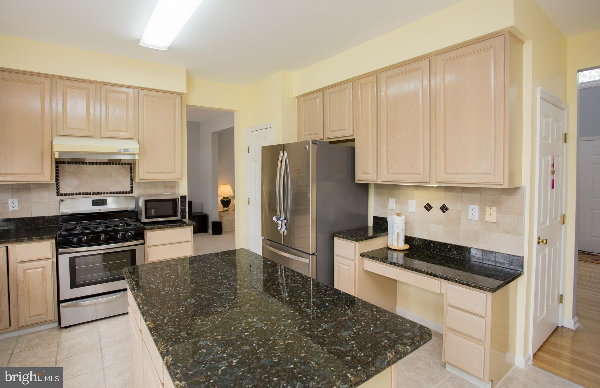 5 Avalon Road Pennington, NJ 08534 - Photo 8 of 36 Gallery Image 8
