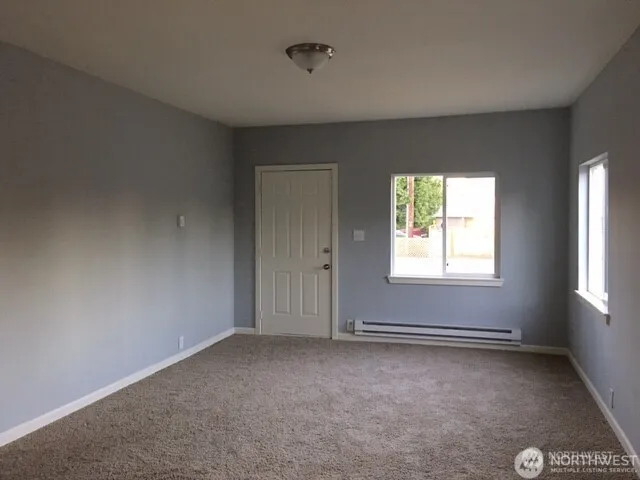 $1,600 | 305 M Street Southeast, Auburn, WA 98002