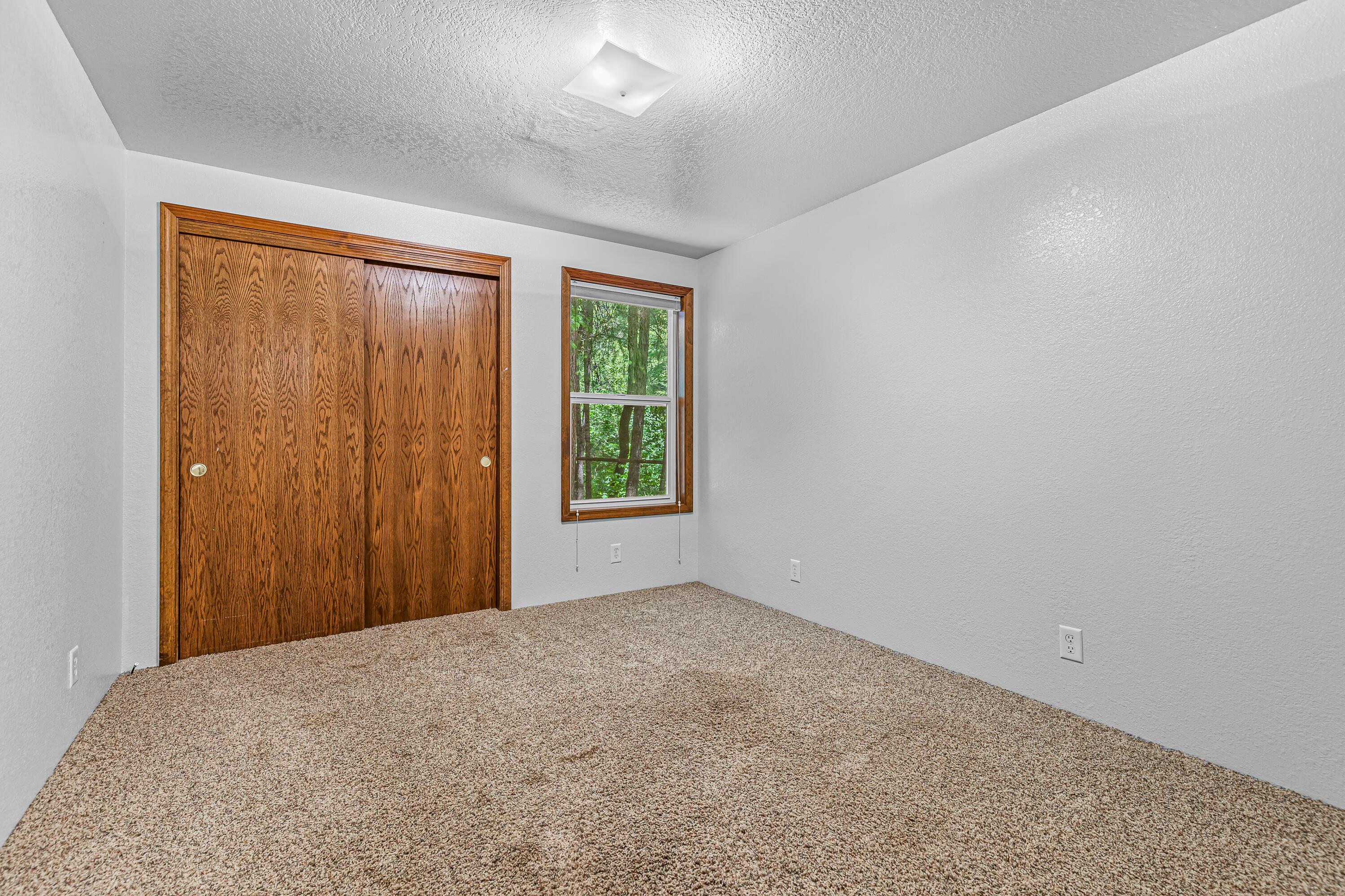 311 Peco Road Grants Pass, OR 97526 - Photo 21 of 67 9R9A1404