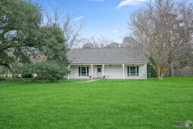 $775,000 | 5775 Bayou Paul Road, St. Gabriel, LA 70776