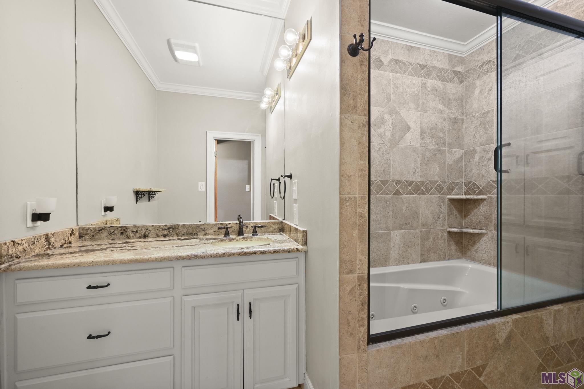5775 Bayou Paul Road St. Gabriel, LA 70776 - Photo 13 of 44 Primary Bath