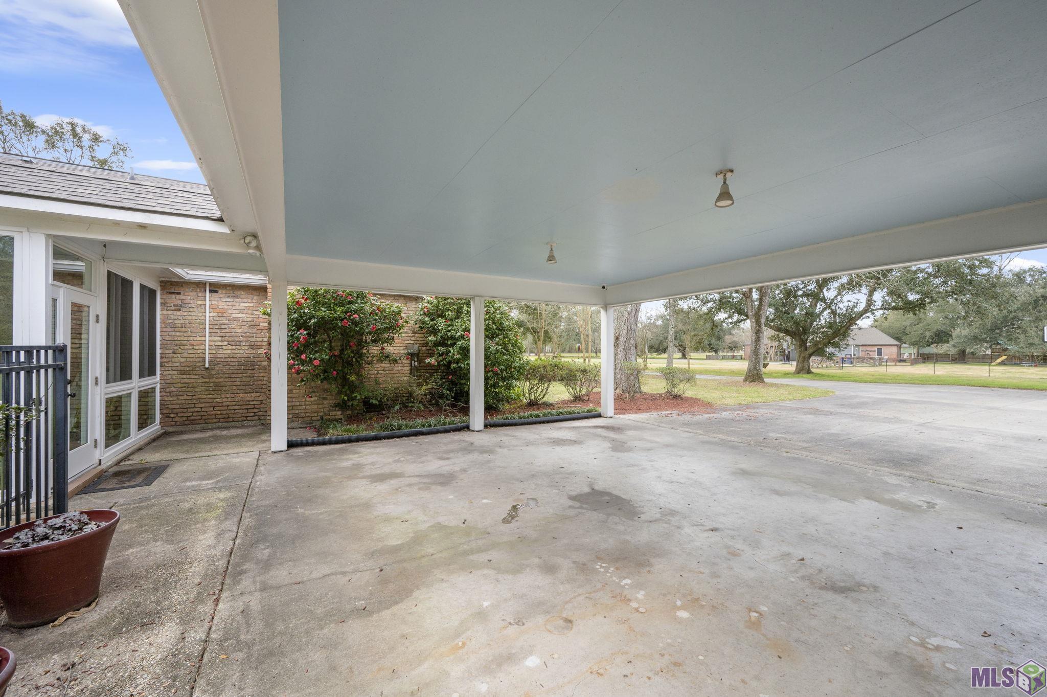 5775 Bayou Paul Road St. Gabriel, LA 70776 - Photo 35 of 44